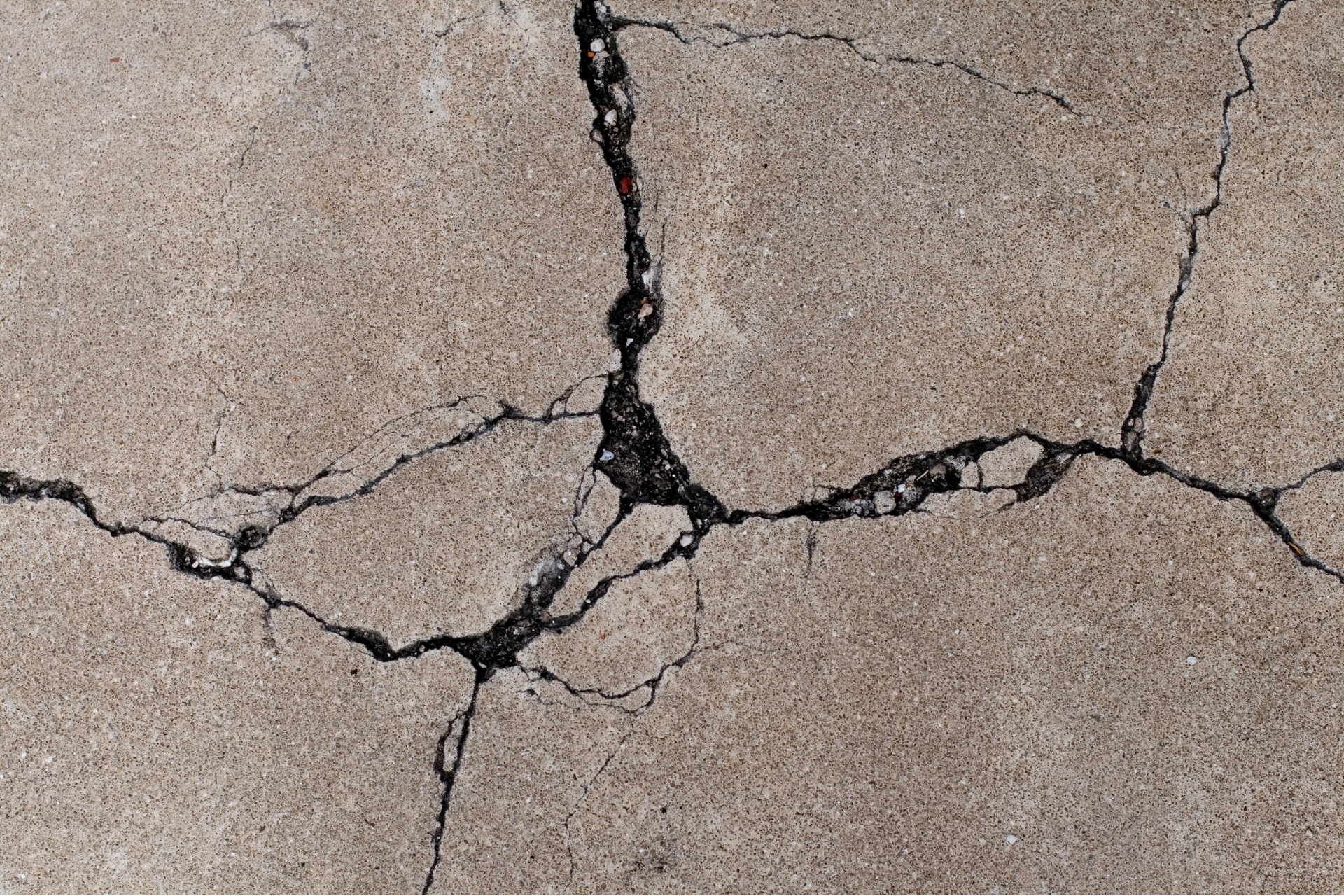 structure-crack-repair